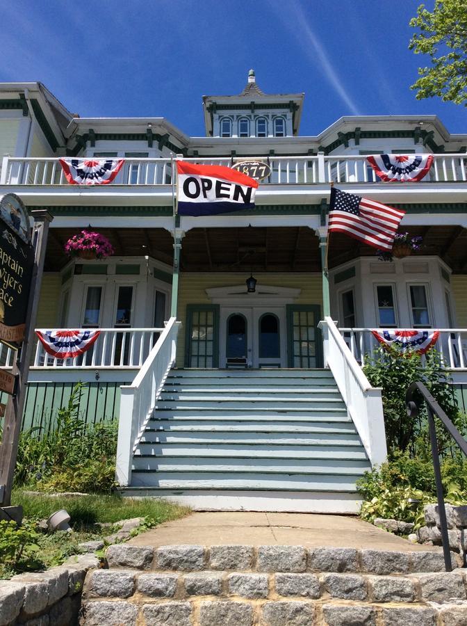 Captain Sawyer'S Bed And Breakfast Boothbay Harbor Exterior photo